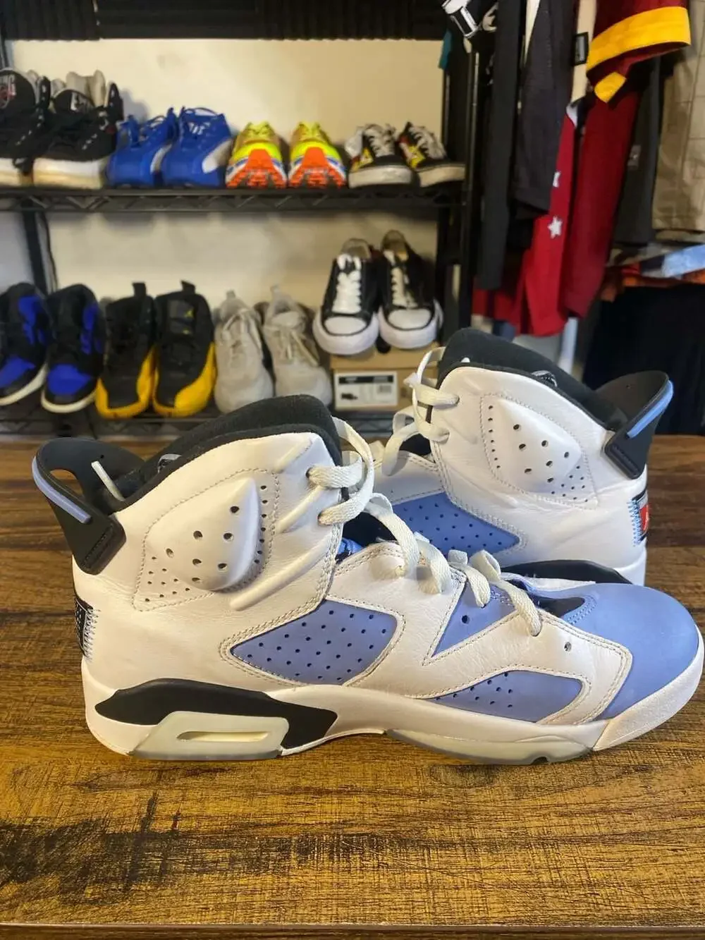 Air Jordan 6 Retro UNC University Blue